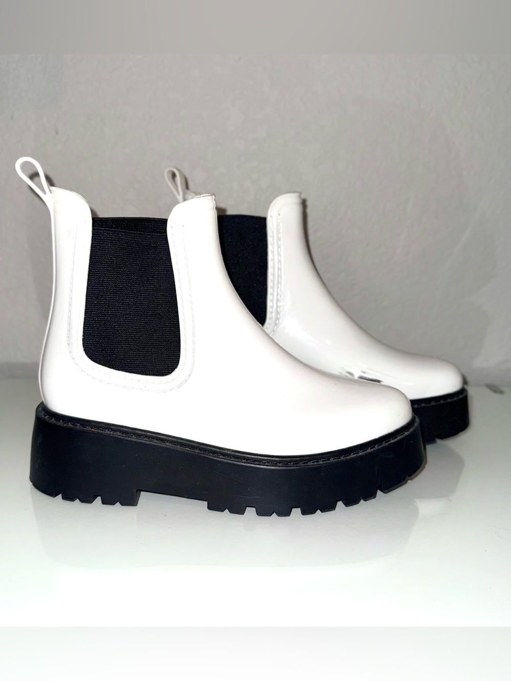 ASOS White Platform Plastic Chelsea Boots Size 8 - Picture 2 of 7